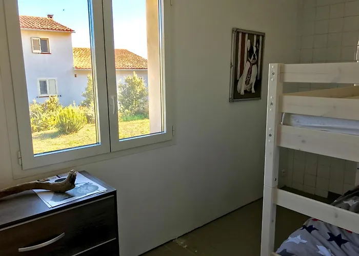 Plain Pied Idealement Situe Ferienhaus *